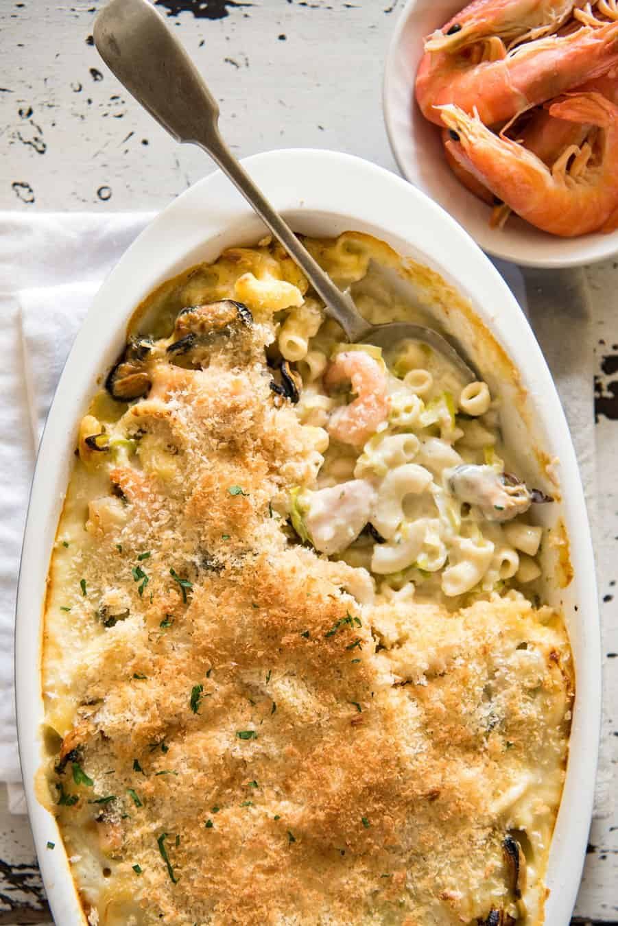 Seafood Gratin Pasta Bake - mixed seafood (your choice!) and pasta baked in a creamy sauce with a crunchy breadcrumb and cheese topping! recipetineats.com