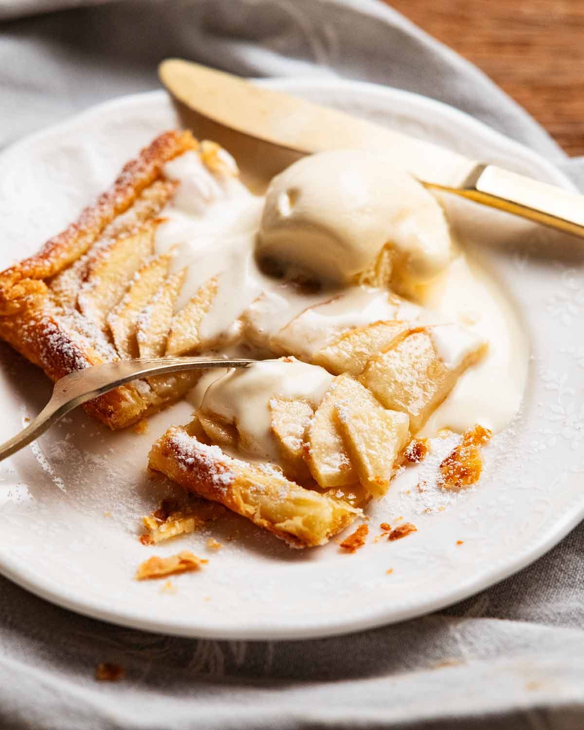 Easy French Apple Tart (puff pastry dessert)